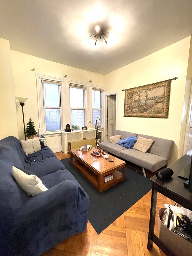 Building Photo - 14 Tonnele Ave Unit #2