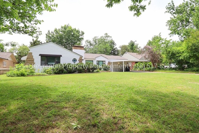 Photo - Beautifully Redone 3 Bedroom House! Available for Immediate Move in!