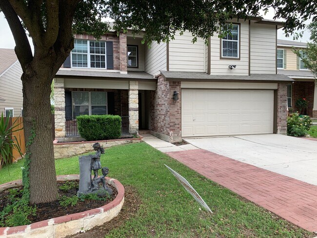 Photo - **APPLICATION RECEIVED** Gorgeous Four Bed...