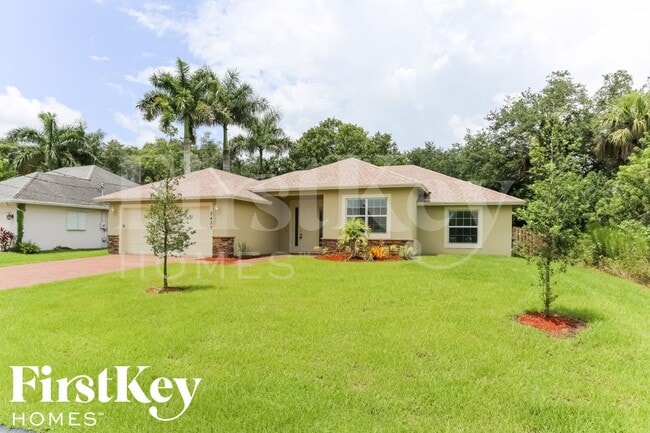 Photo - 980 SW Del Rio Blvd