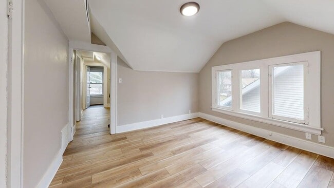 Building Photo - 764 Work Dr Unit 764 Work Dr -  3