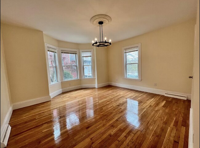 Photo - 2 Bedroom/ 1 Bath Apartment Available Unit 1
