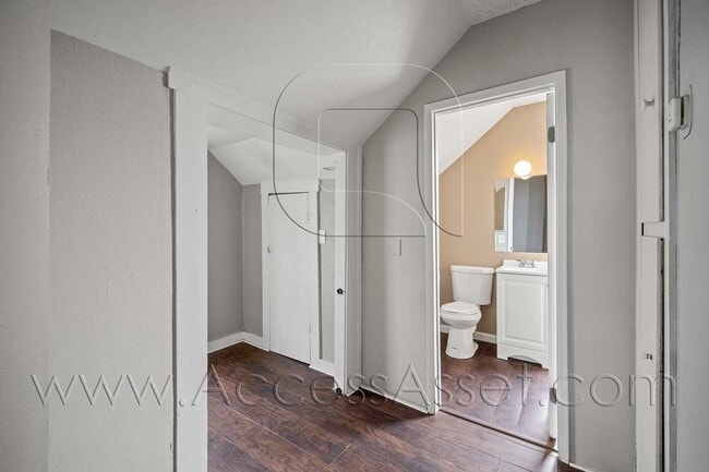 Photo - Charming 2 Bed/1 Bath upstairs unit In Hemet!