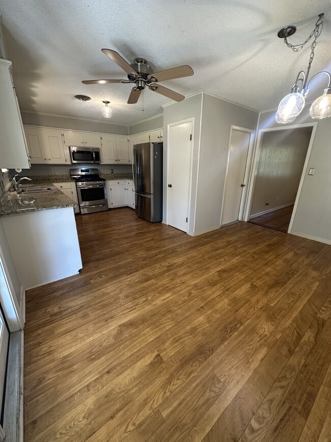 Photo - 1204 E Stone St