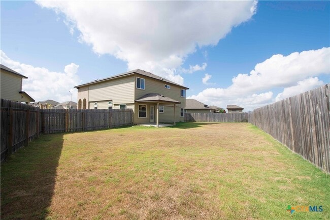 Building Photo - 864 Foxfire Dr Rental