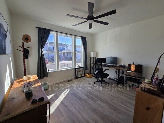 Photo - 609 Clover Ln