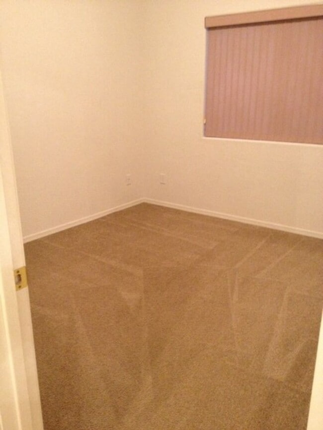 Photo - 6956 E Sandhurst Dr