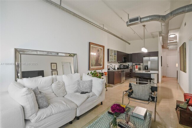 Photo - 3029 NE 188th St Unidad 319