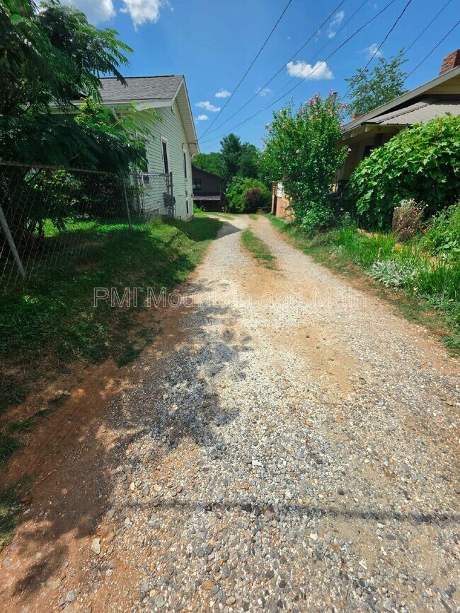 Photo - 161 Logan Ave