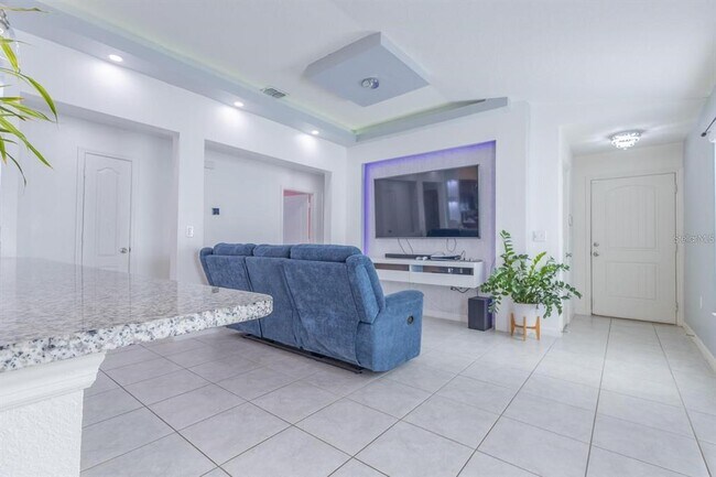 4744 Glencrest Loop