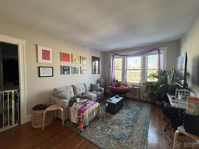 Building Photo - 23 Gray St Unit 4