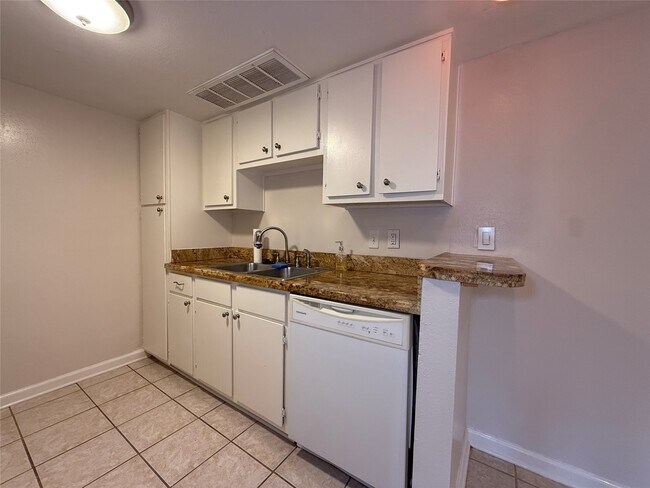 2250 Bering Dr Unit 66