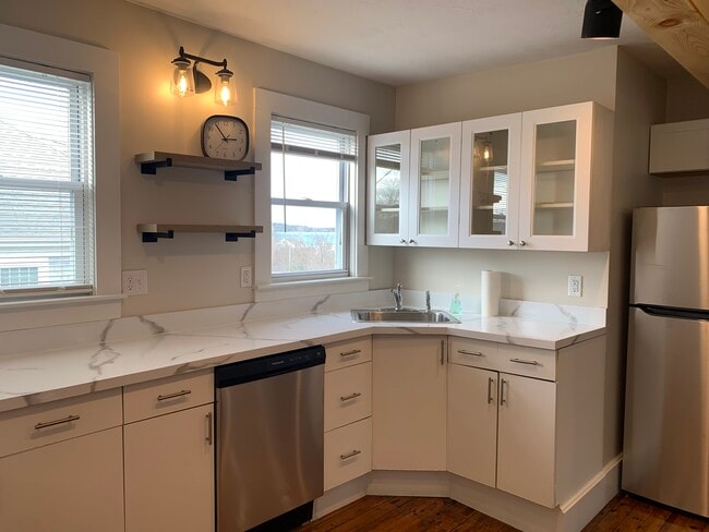 Building Photo - 5 Cordage St Unit 3