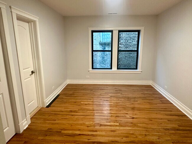 Photo - 2308 W Farwell Ave Unit 3E