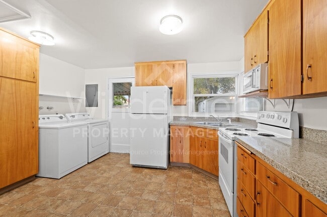 Photo - Super Cute 2 Bedroom Home In Northwest Spo...