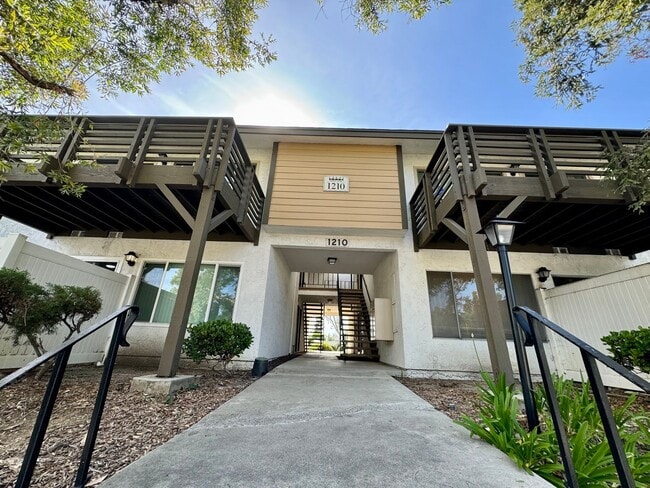 Building Photo - Freshly Updated 2BD/1BA Condo in Desirable Woodlake Village – La Habra!