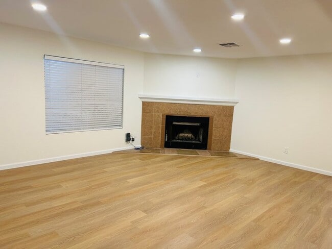 Photo - 2811 E 11th St