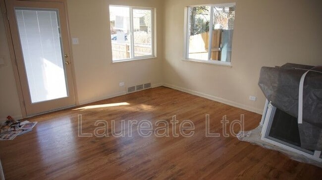 Photo - 2228 Ames St