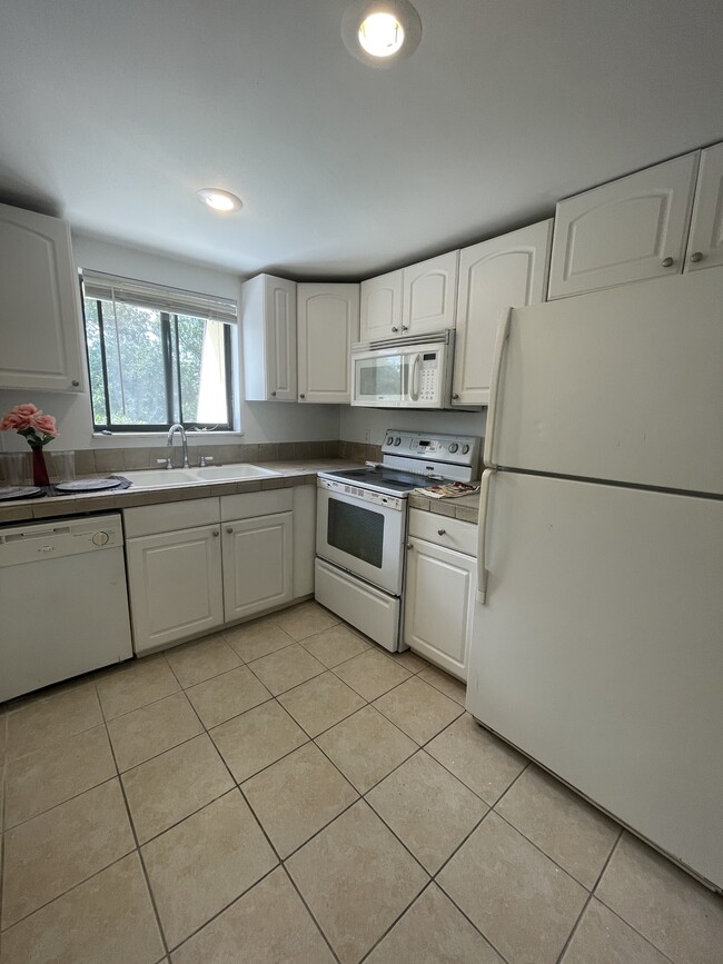 Photo - 1265 S Flagler Ave Townhome