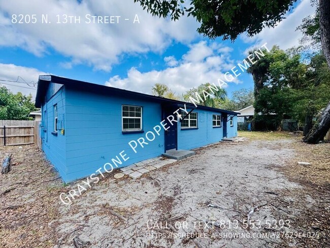 Cozy 2-Bedroom Home in Tampa – Apply Today! - Cozy 2-Bedroom Home in Tampa – Apply Today! Unit A