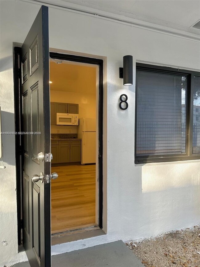 Photo - 5545 N Miami Ave Unidad 8