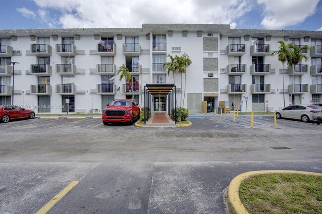 Photo - 16450 NW 2nd Ave Unidad 212