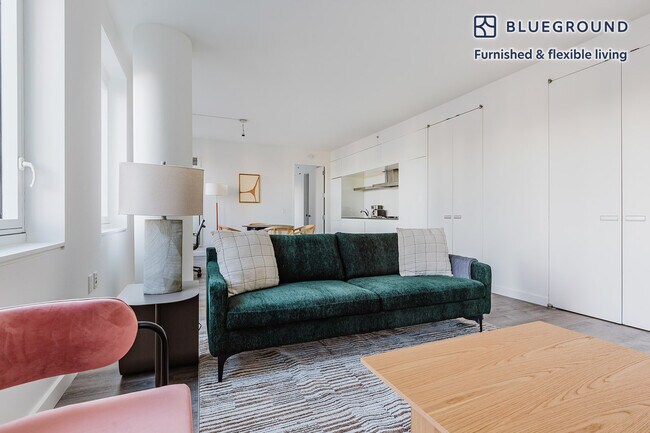 Photo - 70 W 45th St Unidad SI FL42-ID1537