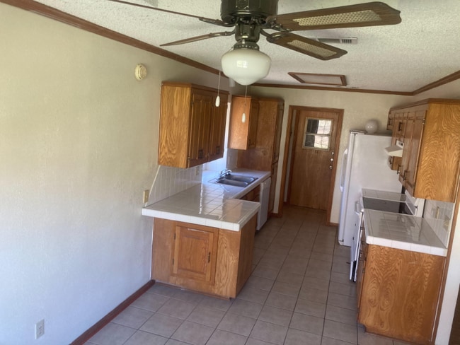 Photo - 2319 Whitney Dr