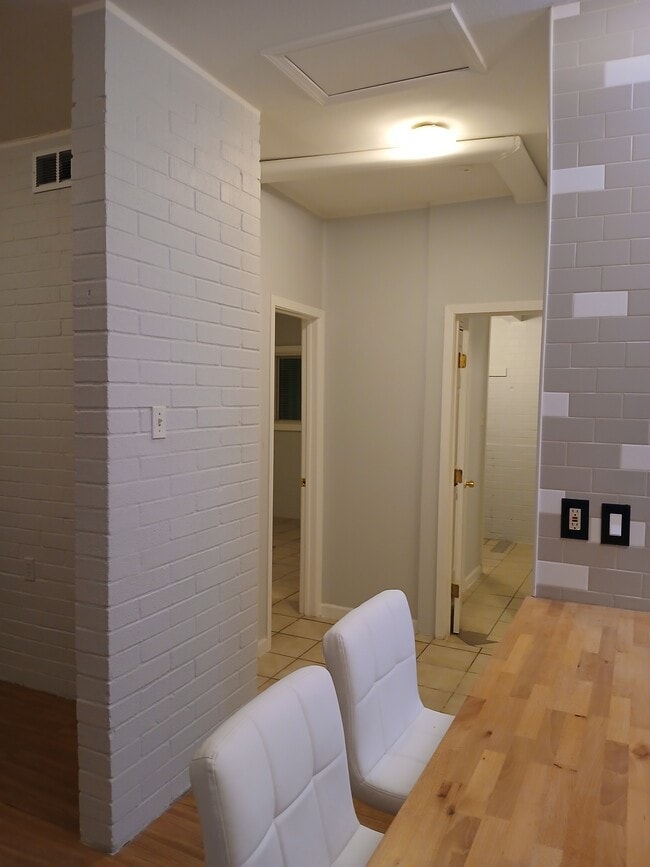 Photo - 2604 Rogers Ave