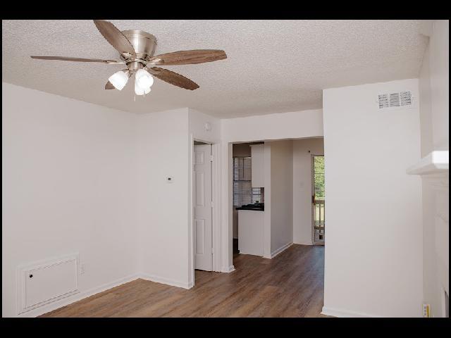 Photo - 721 S Valentine St