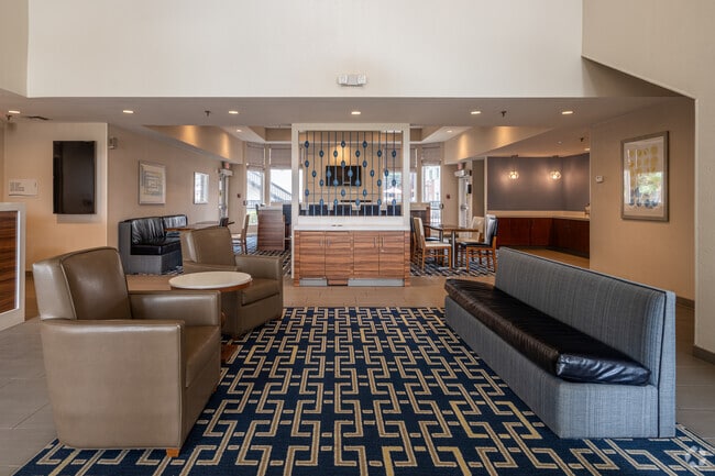 Clubhouse - The Taylor at 525