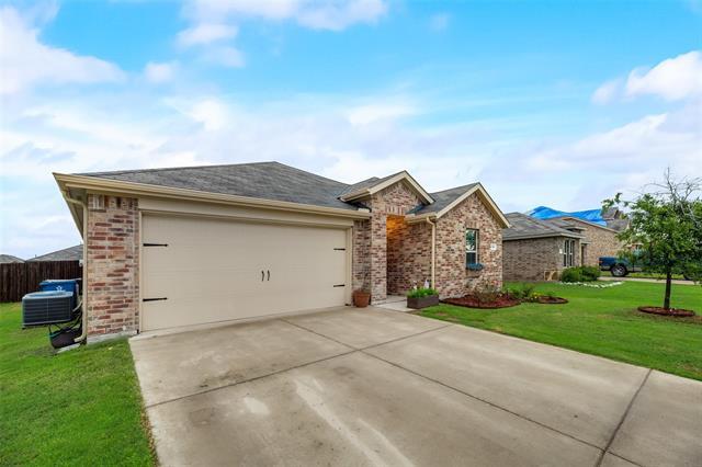 Photo - 315 Patina St