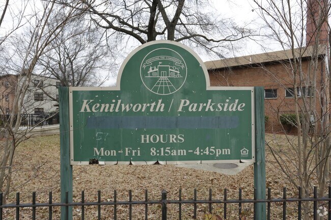 Photo - Kenilworth Courts/Parkside Addition