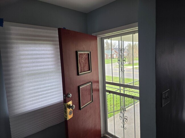 Photo - 12840 Kilbourne St