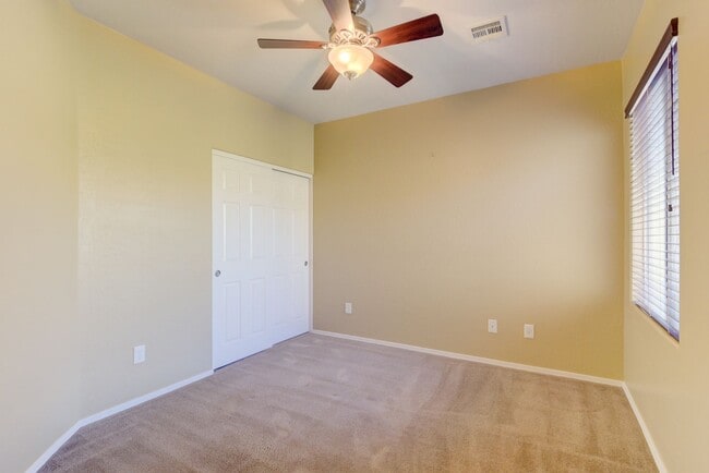 Photo - 8324 W Charleston Blvd Unidad 2056