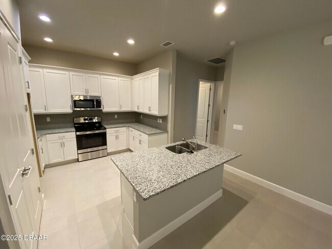 Photo - 78 Longridge Ln