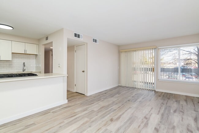 The Oaks Apartments