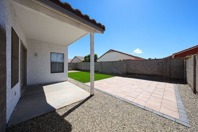 Photo - MOVE IN SPECIALS - UP TO 1 MONTH RENT FREE...