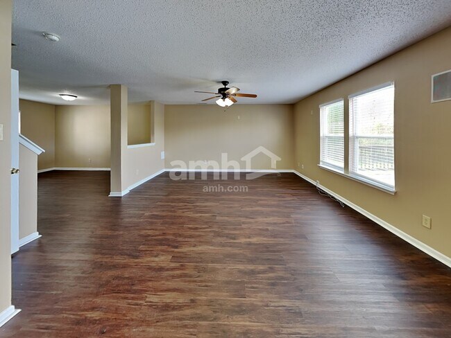 Photo - 6303 Abaca Way