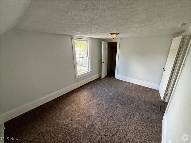 Building Photo - 2286 6th St SW Rental