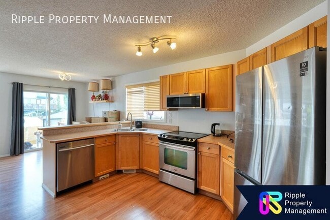 Photo - GORGEOUS 3 BEDS / 2 BATHS HOUSE IN THE COMMUNITY OF EVERGREEN
