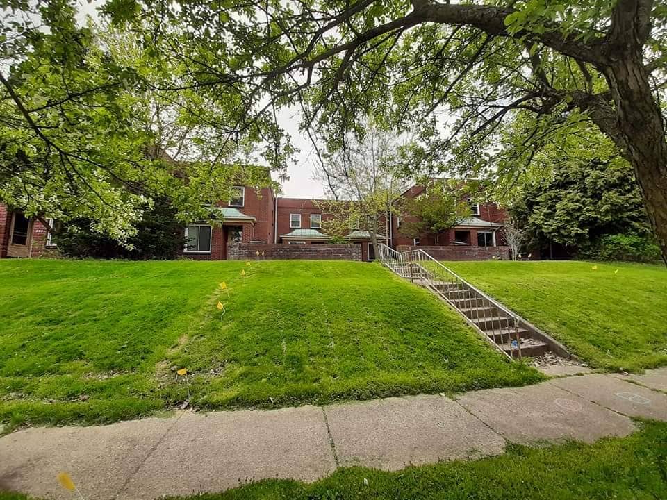 Photo - 463 W 3rd St