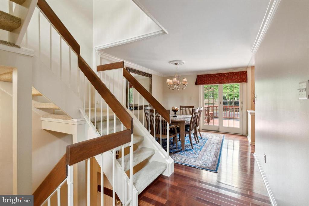 Photo - 4 Lantern Ln