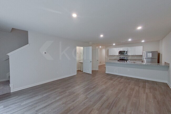 Photo - 366 Ironwood Ct