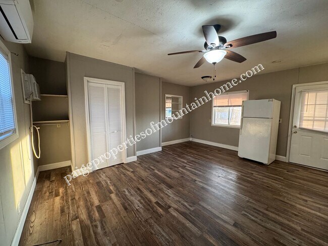 Photo - 49 Christopher Ln Unit #2