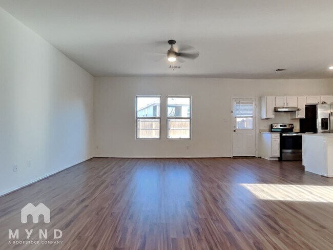 Photo - 128 Vulcan Dr House