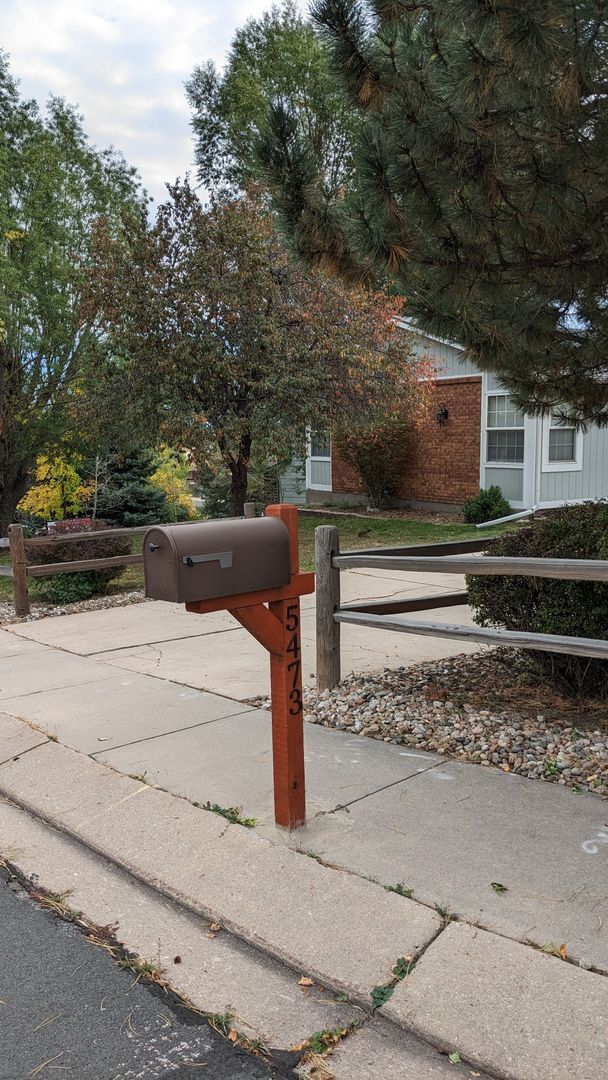 Photo - BEAUTIFUL 5 BED/3 BATH RANCHER WITH FINISH...