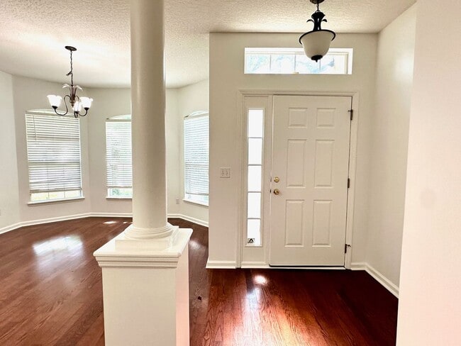 Photo - North Hampton! Amenities Galore! 4 Bed, 3 ...