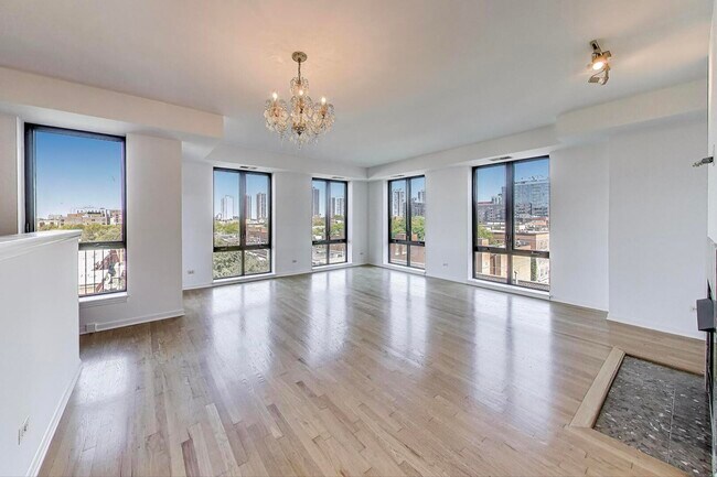 Photo - 343 W Old Town Ct Unit 604