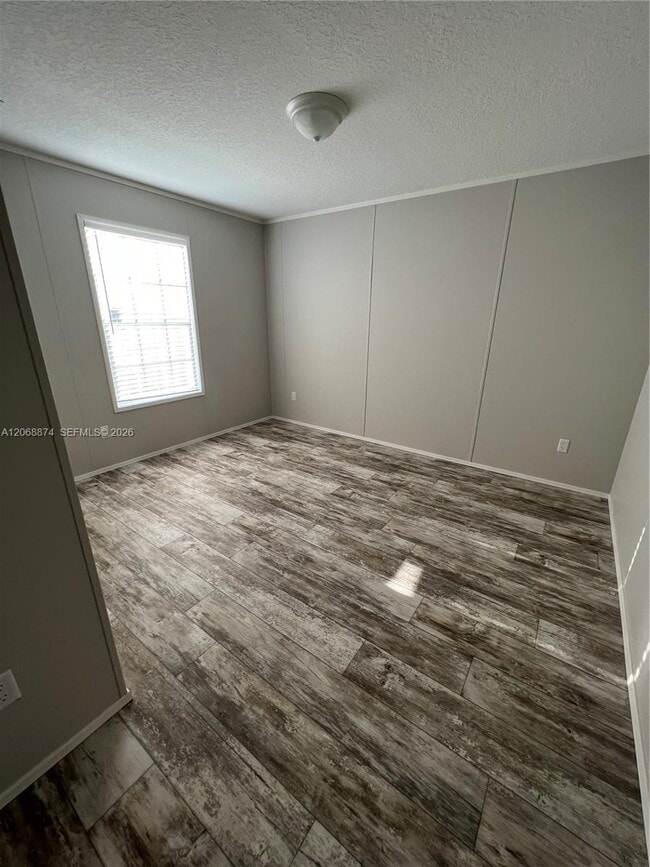 Photo - 22992 Tradewind Rd